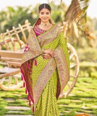 MANOHAR pure silk with heavy thread with heavy embroidery work blouse