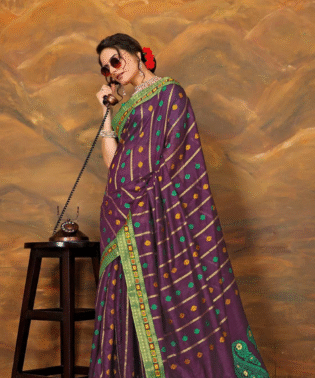 Hyati Cotton Saree with Resham Jacquard